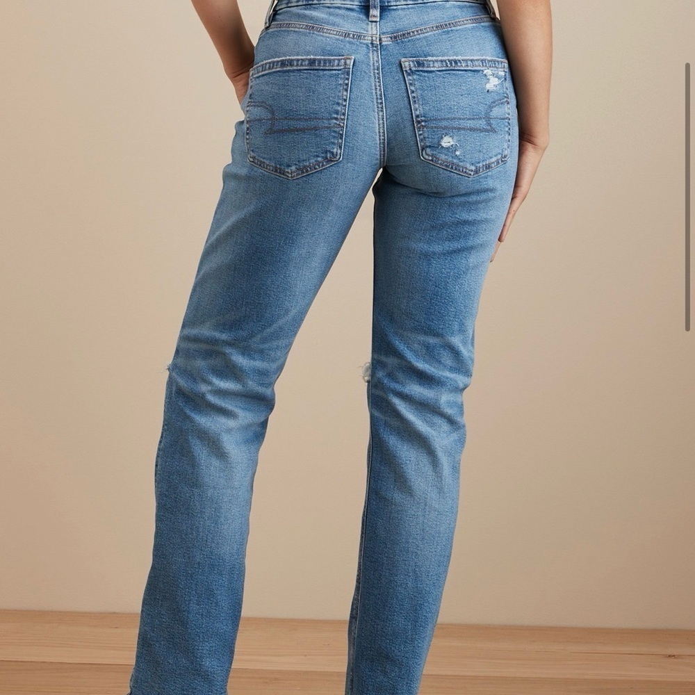 American eagle Stretch Curvy Ripped Straight Jean size 2 short - Picture 2 of 11